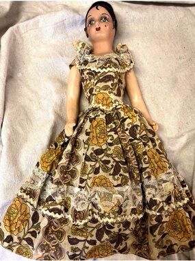 Vintage Mexican souvenir doll